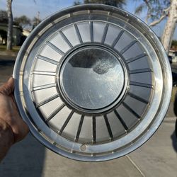 Thunderbird Hubcaps 1963
