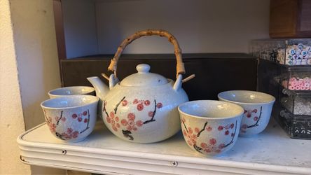 Japanese Cherry Blossom Ceramic Teapot & Tea Cups Set with Bamboo Handle