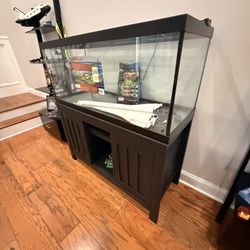 Fish Tank/light/drawer