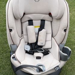 MaxiCosi 360 Car Seat
