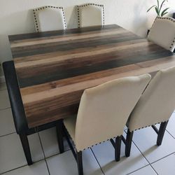 Dining Room Table 5seats And A Bench 