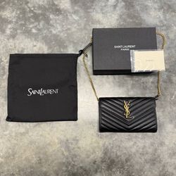 YSL PURSE BRAND NEW NEVER USED 
