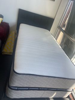 Twin mattress