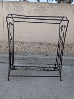Wrought Iron Quilt Blanket Rack Stand