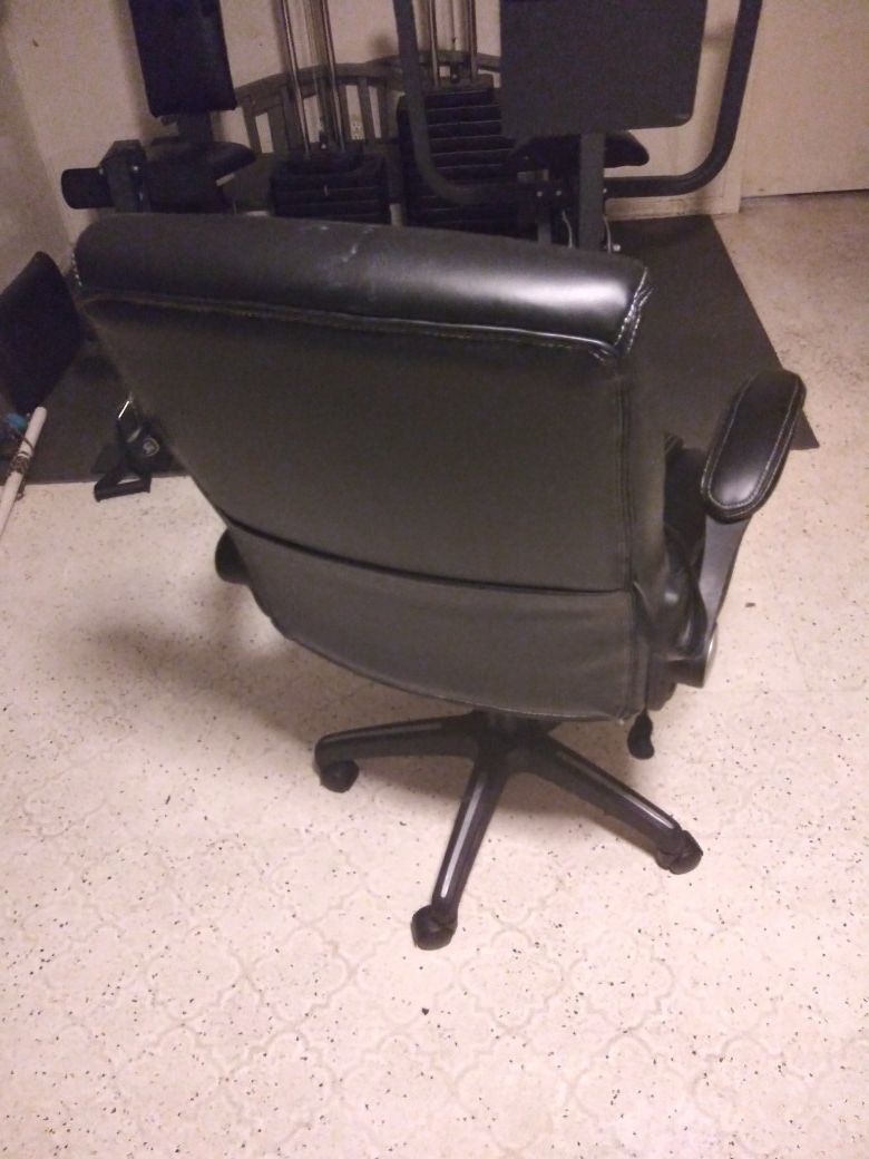 Office/gaming chair