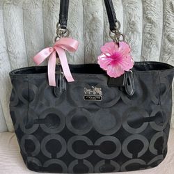 Coach Optic Signature Madison Tote🖤