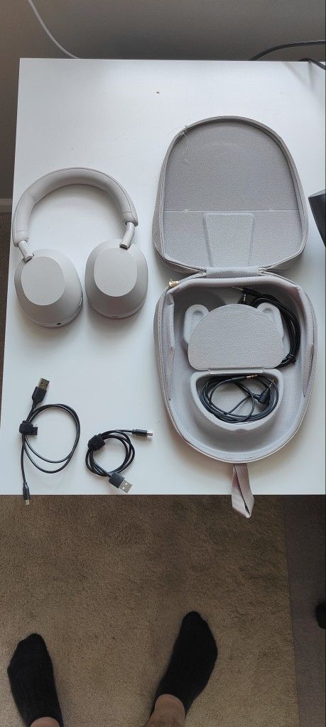 Sony WH-1000xm5 Headphones