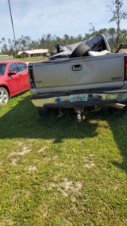 02 GMC 2500hd 6.6 parting out]