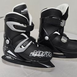 Lake Placid Nitro Kids Adjustable Ice Skates Black Size 11-13 LP102GB