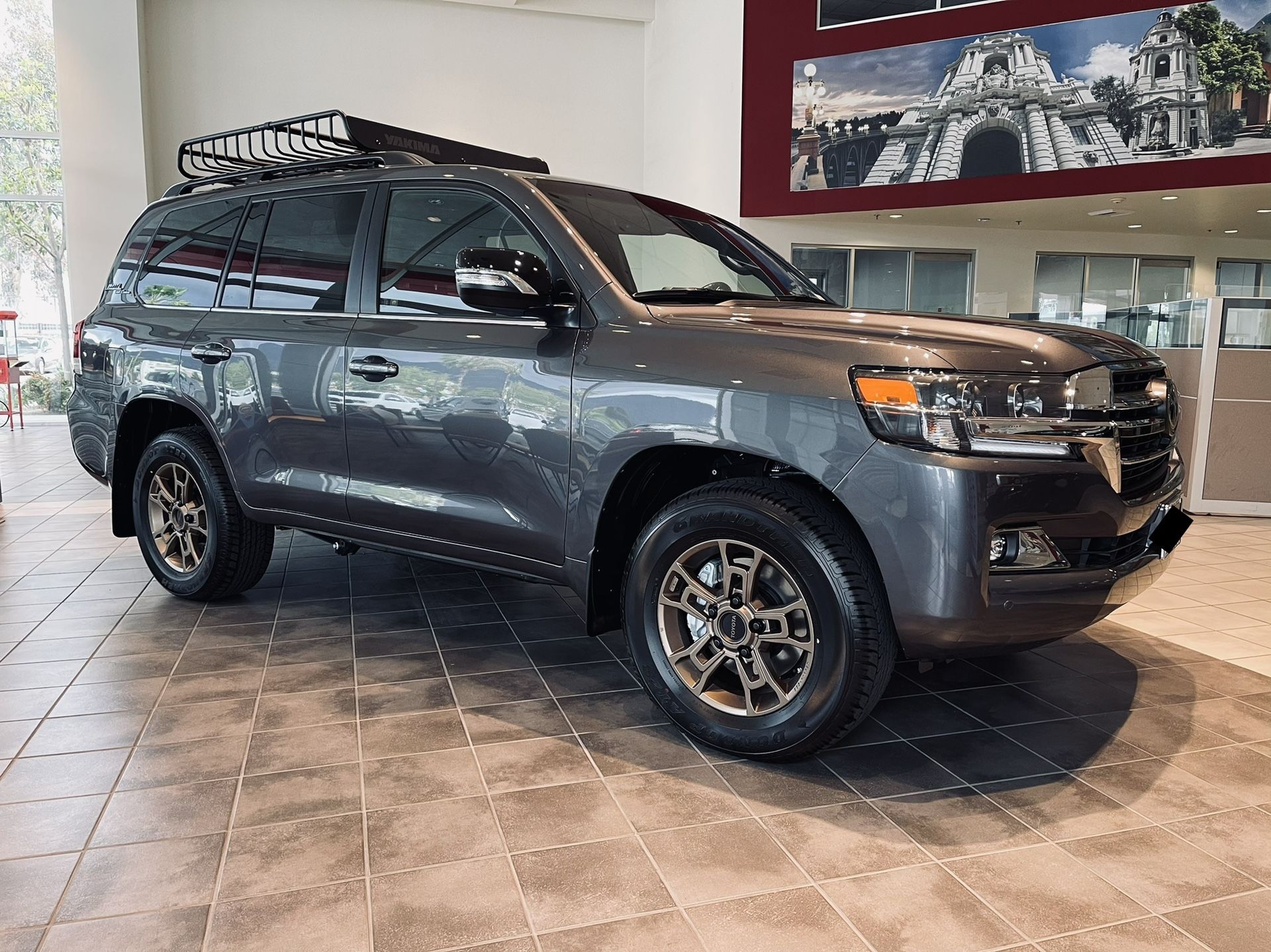 2021 Toyota Land Cruiser