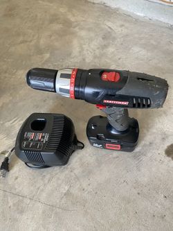 Crafman Drill With Crarger And Battery
