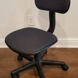 Kid's Desk Chair 