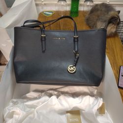 Michael kors Purse XL