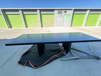 Extendable Dining or Conference Table