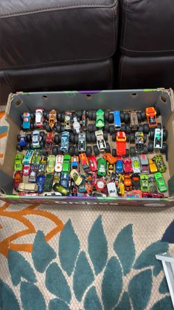 Hot wheels cars collection over 80 pieces