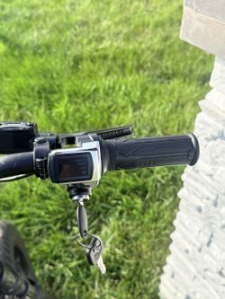 Black 1500w ridstar q20