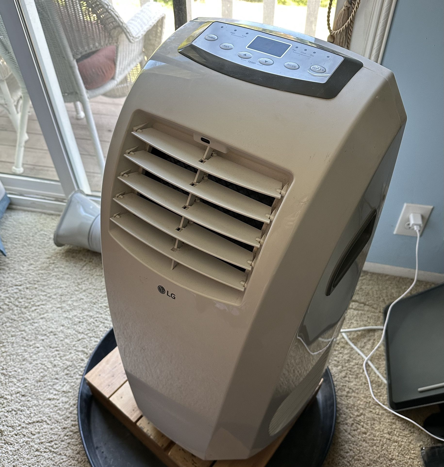 LG Portable Air Conditioner