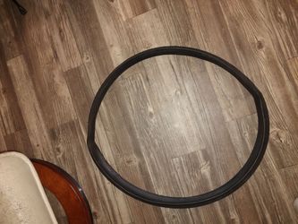 700 x 35 c  (28x 15/8x13/8) -  Bell
