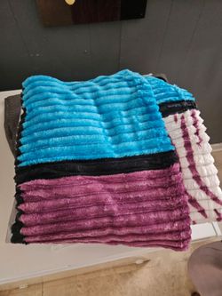 Comfortable Plaid Print Blanket