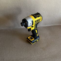 20v DeWalt Impact Driver And Work light