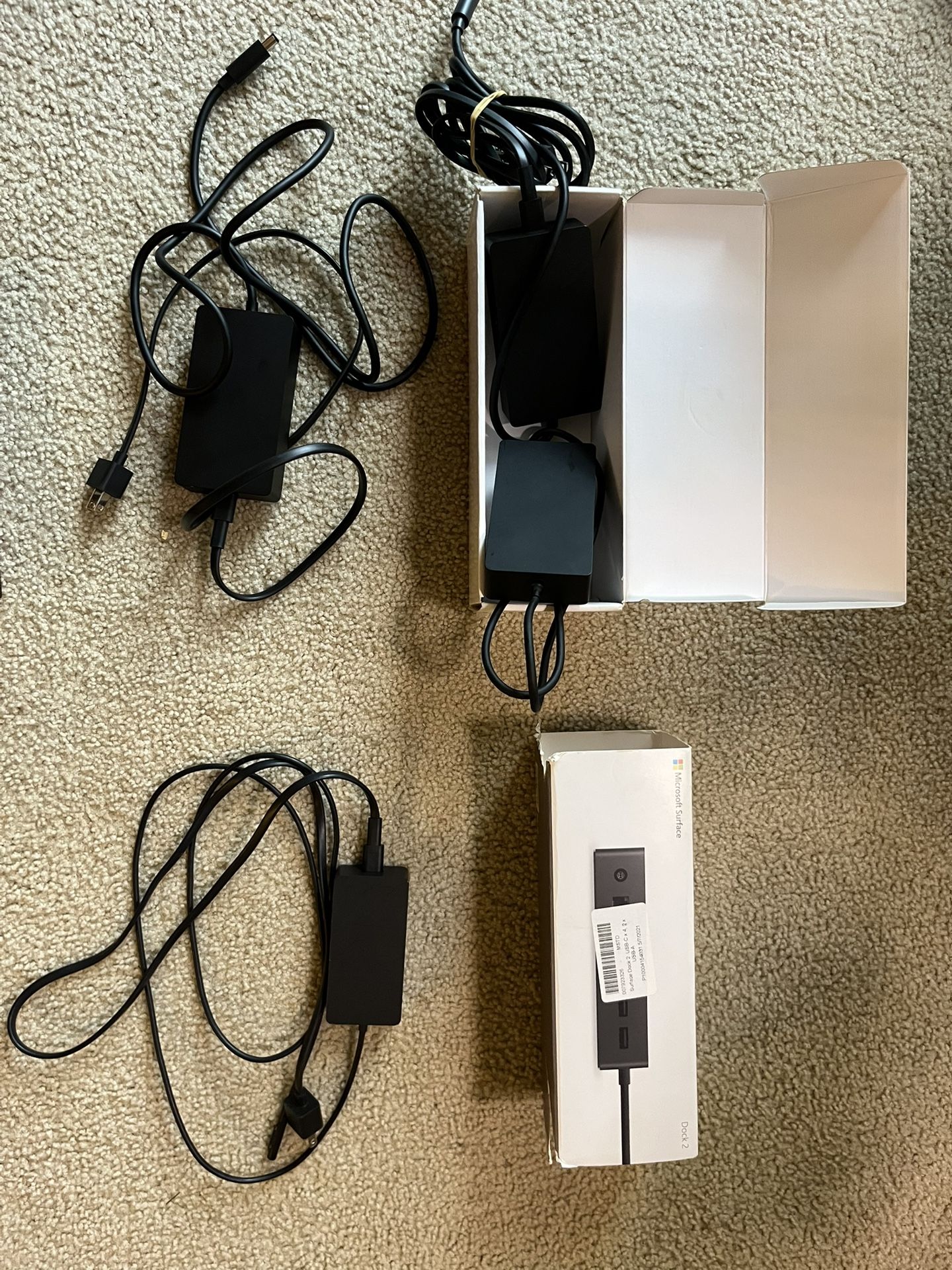 Computer docking stations