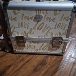 Beige Makeup Case (Lockable) W Brush Holder 