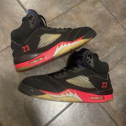 Jordan 5s 10.5 in men’s