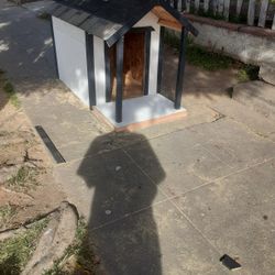 Large Dog House W/porch