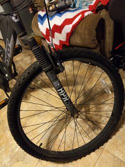 Mountain Bike 26inch HYPER  Aluminum  21Speed SHIMANO   VERY GOOD TIRES AND NEW TUBES SHIFTING AND PREAK VERY GOOD Evrything Is Good Like New  Thumbnail