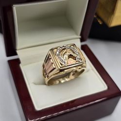 Solid 14kt Gold Two Tone Horse Ring Anillo de Caballo Oro Solido 14kt