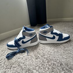  Air Jordan 1 Retro High OG GS 'True Blue' – Size US 7 Y 