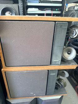 Vintage Bose 301 bookshelf speakers