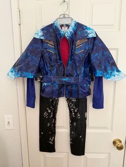Descendants Evie costume - child size 9/10