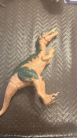 Jurassic World Epic Attack Baryonyx Dinosaur  Figures. Lights And Sounds works