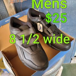 New Mens Reebok Shoes Great Condition 