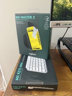 NIB Logitech Mouse And keyboard 