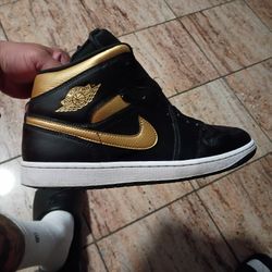 Jordans Size 12 Good Condition No Box