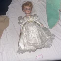 Selling Glass Doll, Antique,poclerince Doll.