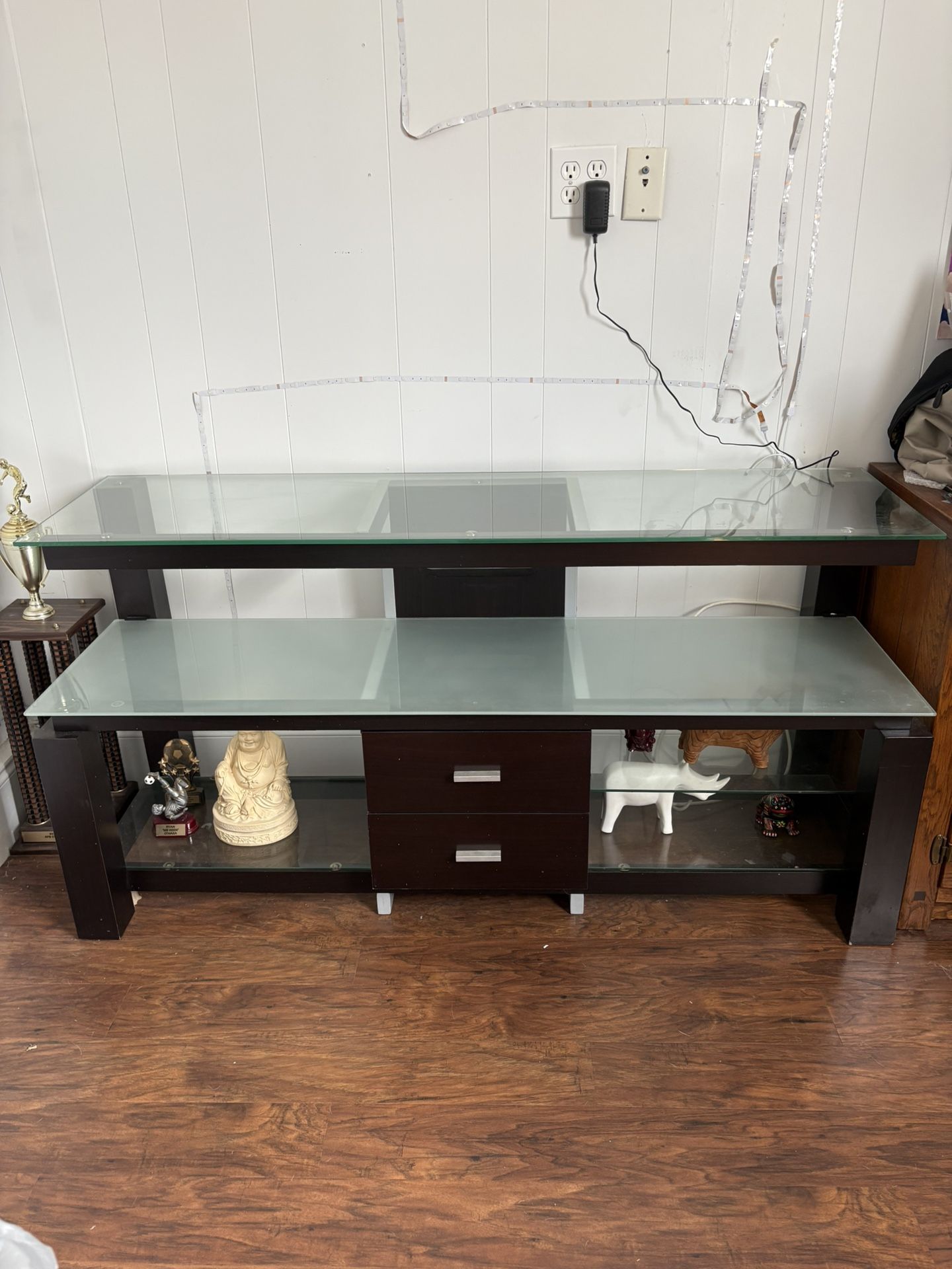 4.5-5 Ft Tv Stand