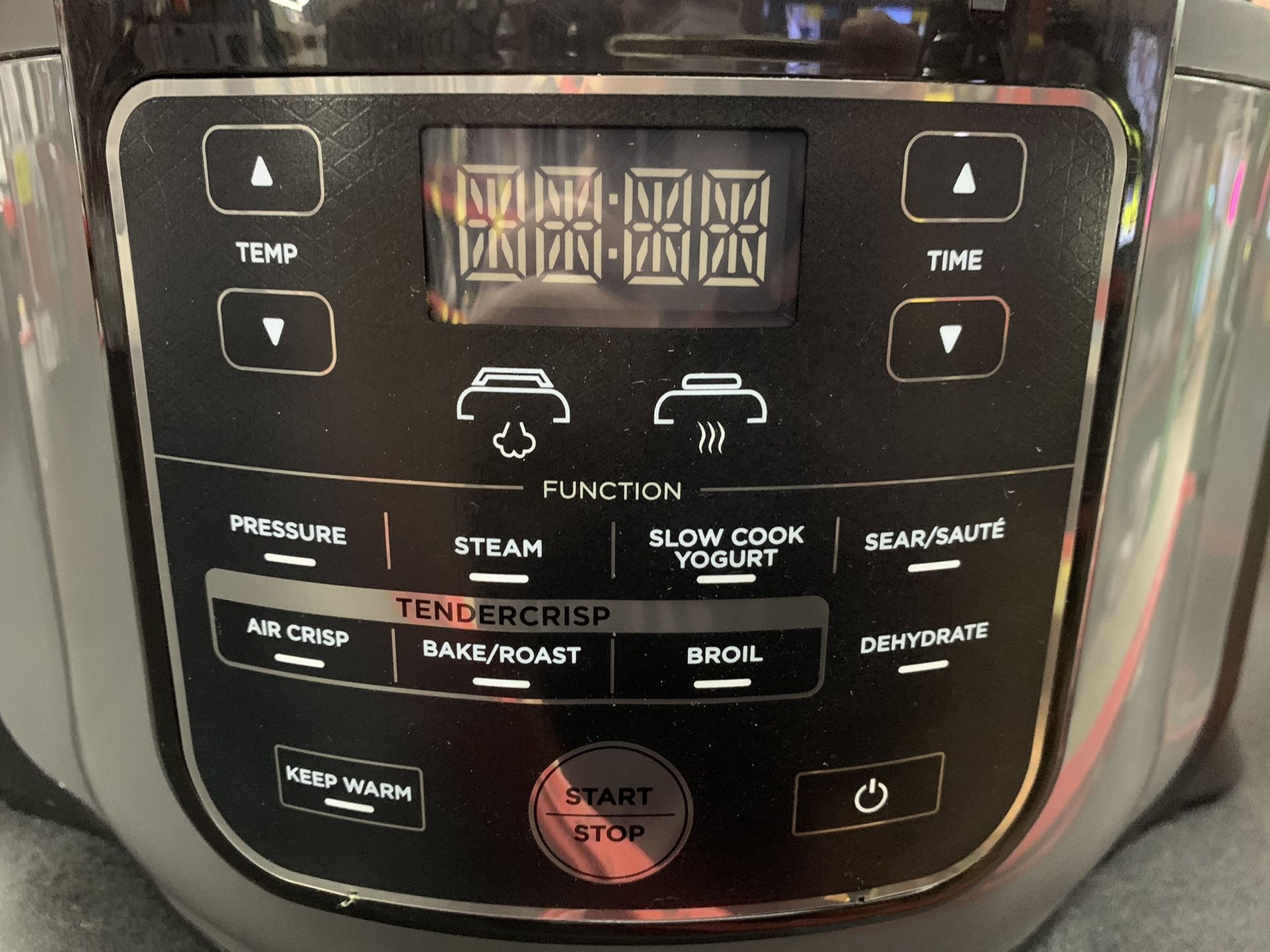 Ninja OP302 Foodi Pressure Cooker