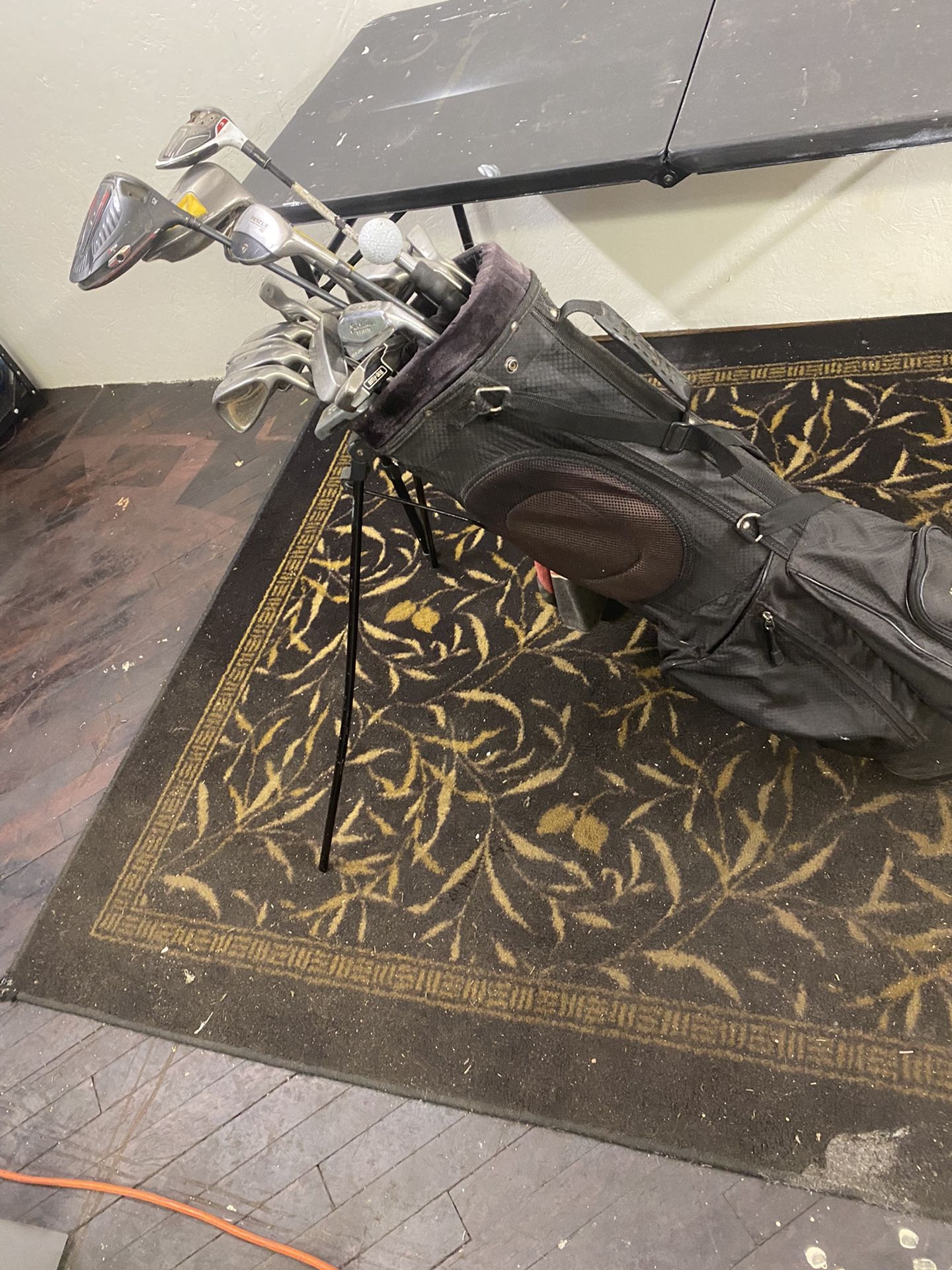 Over More Than 15 Golf Club With Bag