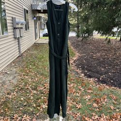 Who What Wear Women's Sleeveless Olive Green Jumpsuit