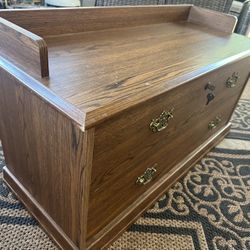 Hope chest Cabinet w/ key