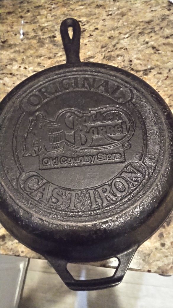 Cracker Barrel Cast Iron Frying Pan