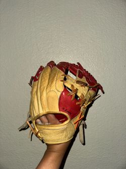 Aeria “Ice Cream Glove” Baseball Glove – Limited Editio