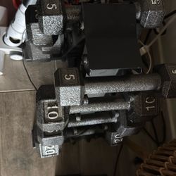 Metal Dumbbell Set With Rack 5 -20 Pounds