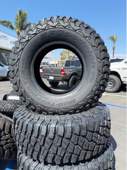 LT35/12.50R17 Bfgoodrich tires km3 available