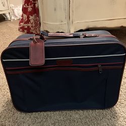 Vintage Clean Suitcase 