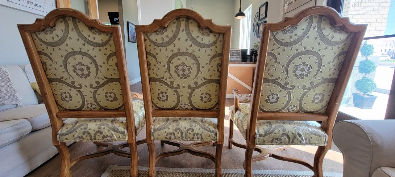 (6) Six Oversize Dining Chairs 