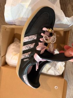 Sambas  woman’s shoes
